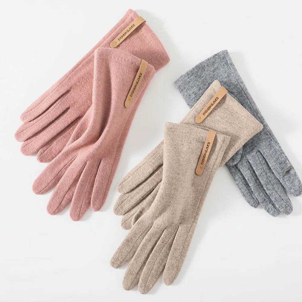 

Letter Driving Gloves Outdoor Cycling Gloves Solid Color Full Finger Gloves Touch Screen Gloves Cashmere Gloves Female Gloves