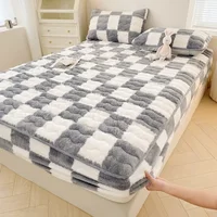 Soft Warm Plush Mattress Protector Cover Winter Couple 2 People Black White Plaid Elastic Fitted Sheet Bed Protection Pad 5