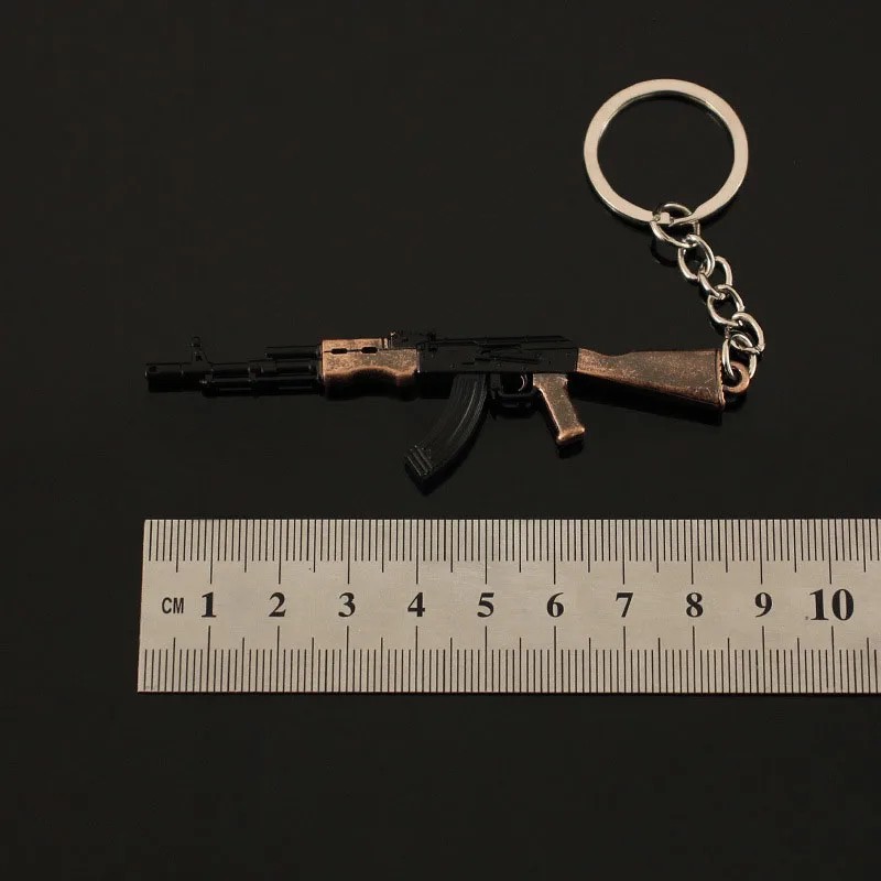 9cm Mini Gun Model Keychain AK47 AKM Model Jewelry Weapon