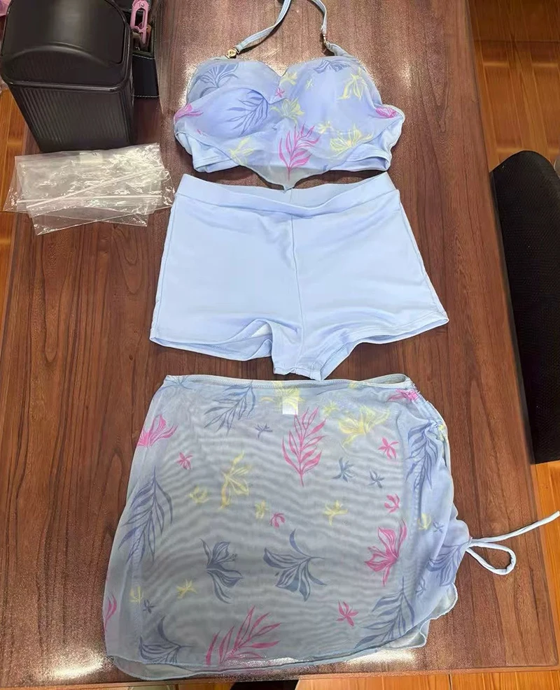 Love and Deepspace: Lily | Swimsuit Costume Cosplay 21 Generic Love and Deepspace-Inspired Swimsuit Costume for Cosplay Events
