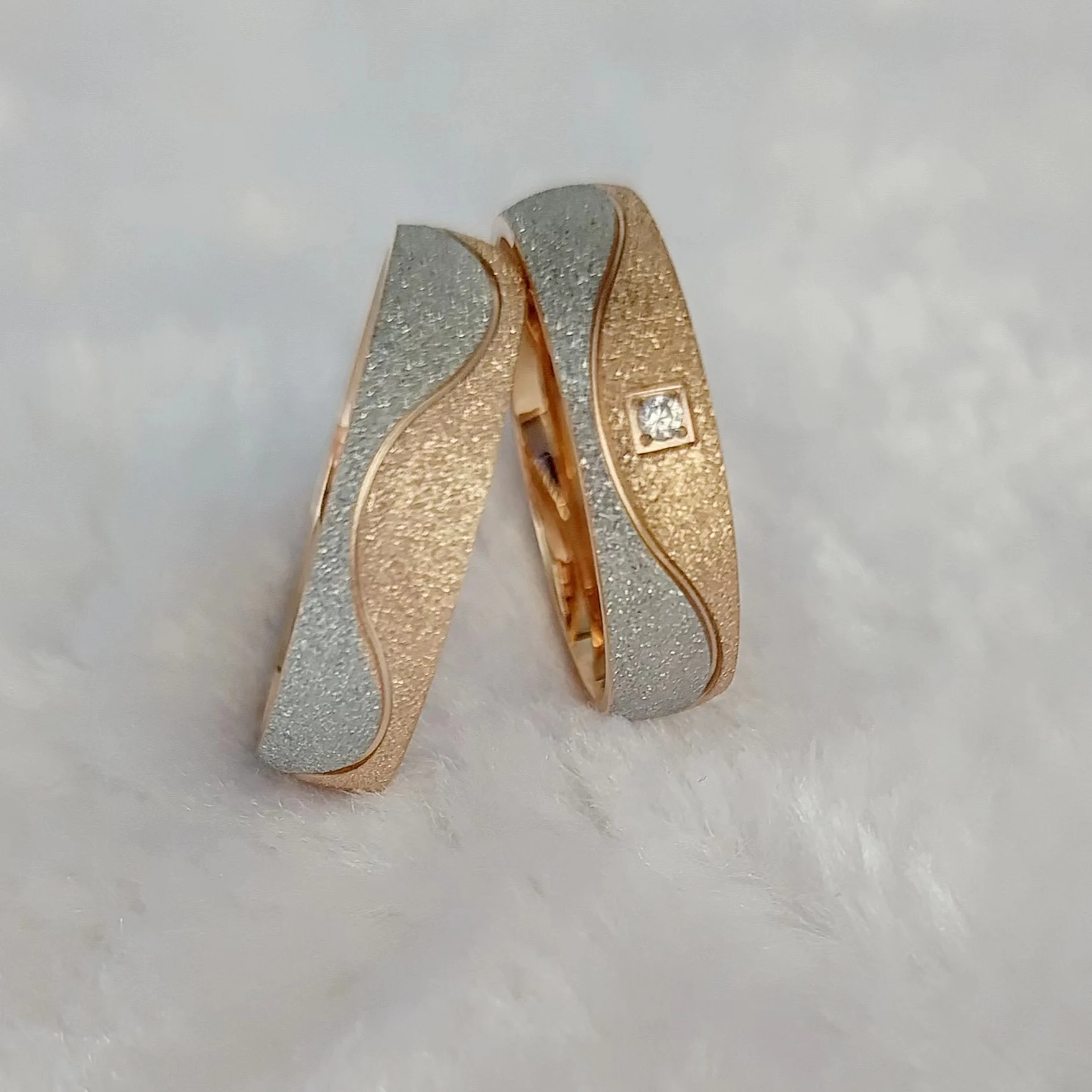 

High Quality Unique Western Promise Wedding Rings sets for Couples men women bicolor 18k rose Gold filled titanium jewelry