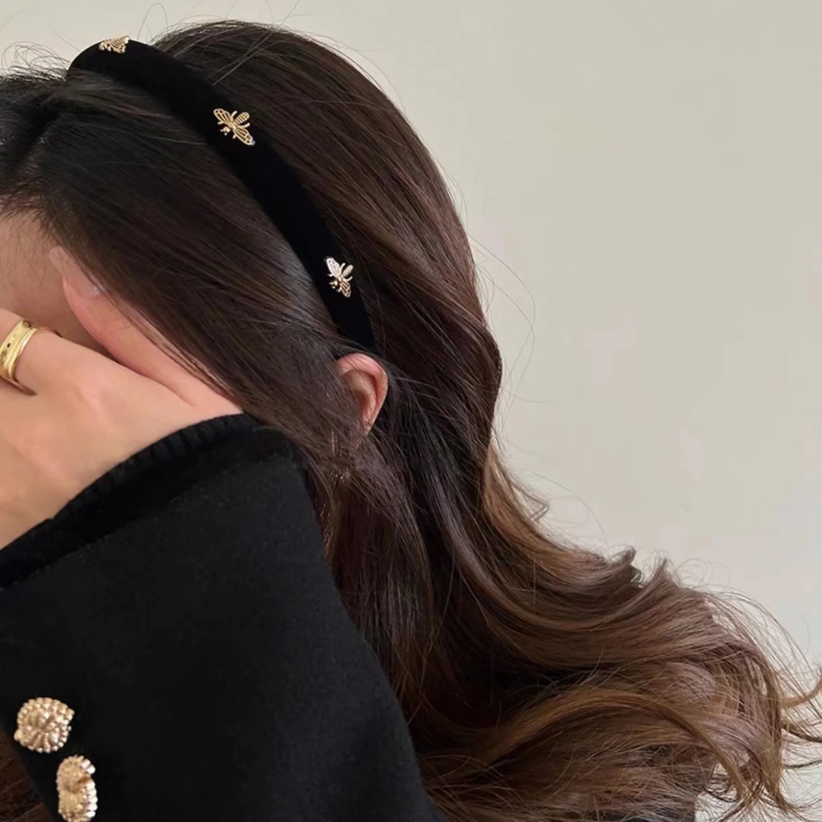 1 قطعة نسيج النحل المخملي غسل الوجه هيرباند المرأة عالية الجمجمة العلوي عقال ضغط الشعر خارج بطاقات الشعر إكسسوارات الشعر