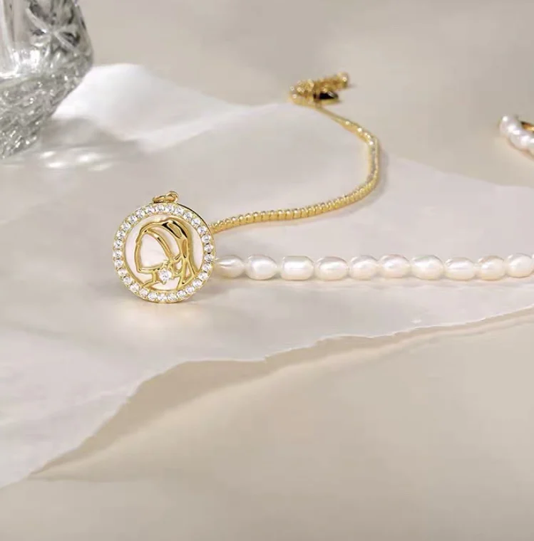 

2022 New Arrival Natural Freshwater Pearl Choker With Cham Pendant Necklace Jewelry Gifts