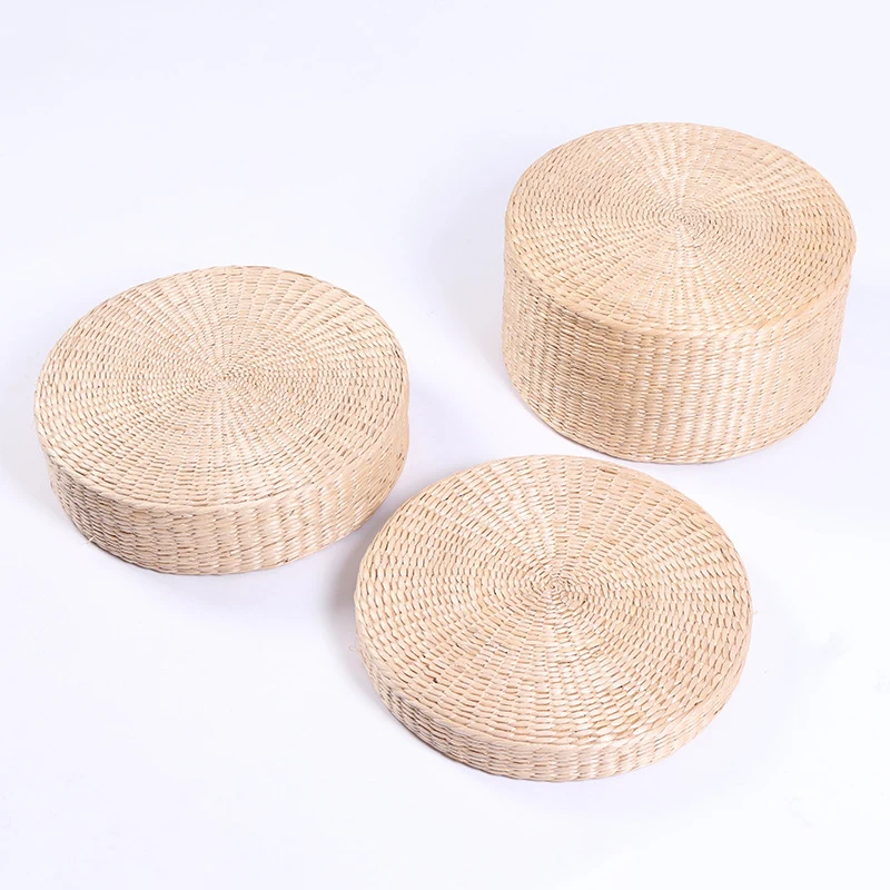 Hot 30cm*30cm Handmade Woven Natural Straw Round Pouf Tatami Cushion Floor Japanese Style Cushion Home Textile 3