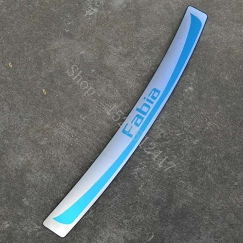 For Skoda Fabia 2008 2009 2010~ stainless steel Rear Door Sill Bumper Protector Sill Rear boot guard styling Car accessories