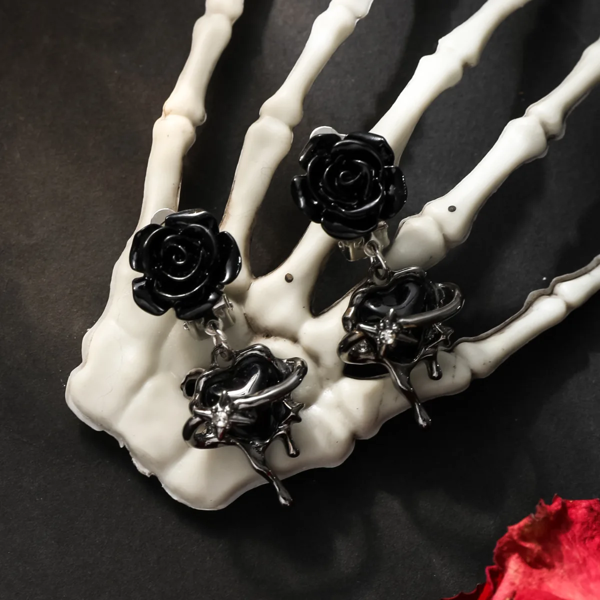 Ear Clip Earrings Gothic Punk Style Black Rose Clip Earrings for Women Cool Personality No Piercing Earrings Fashion Jewelry Accessories Gifts ear clip earrings,clip earrings,ear clip