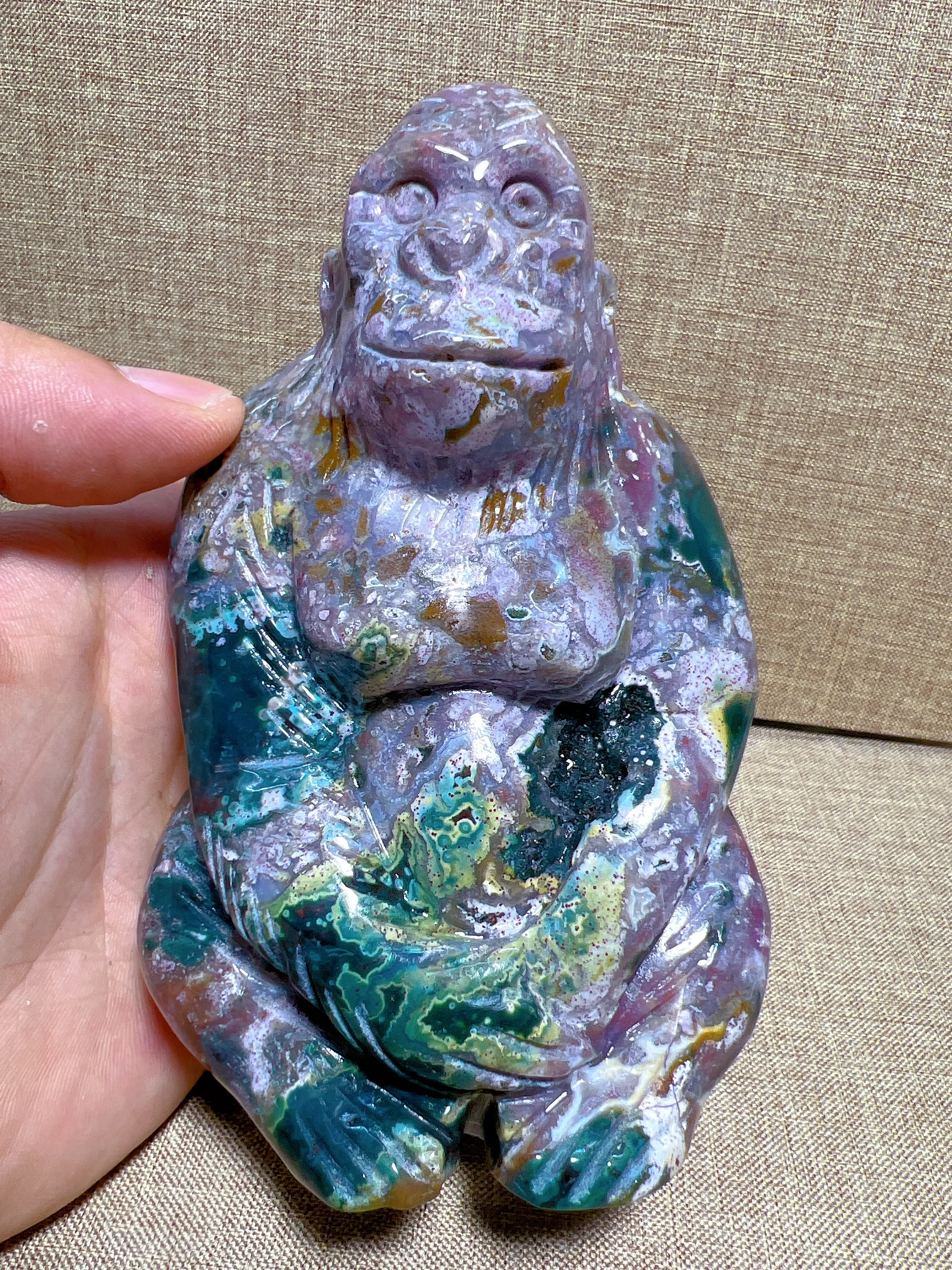 

Natural Ocean Japser Gorilla Carving Free Form Reiki Healing Stone Home Decoration Exquisite Gift