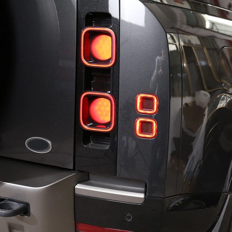 

Car Rear Lamp Shade Brake Indicator Light Reversing Lamp Blackened Tail Lamp Cover For Land Rover Defender 2020 -2022 Accessorie