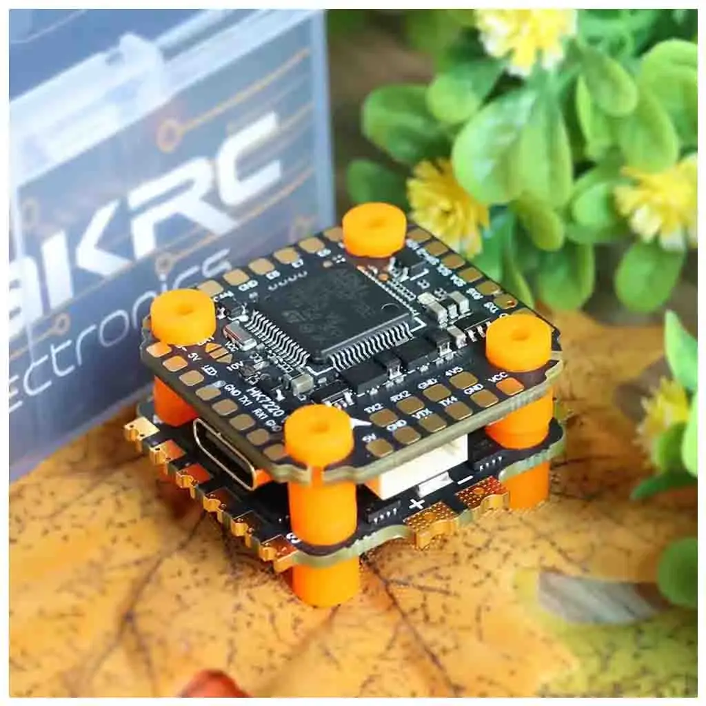 รูปสินค้า คอนโทรลเลอร์โดรน FPV คุณภาพสูง ควบคุมได้แม่นยำ สำหรับเกมเมอร์และผู้ชื่นชอบ FPV