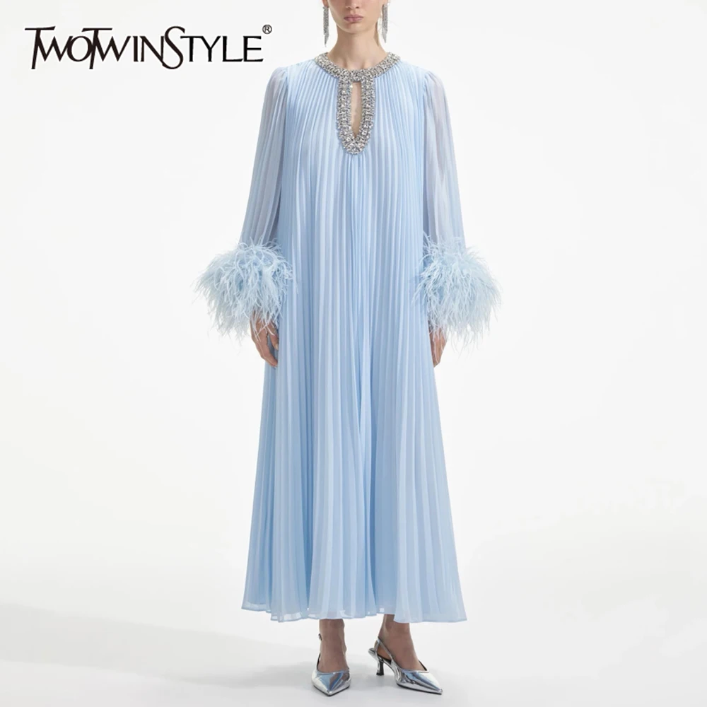 TWOTWINSTYLE Hit Color Slimming Spliced Glod Feathers Dresses for Women High Neck Long Sleeves Temperament Dress Female Fashion
