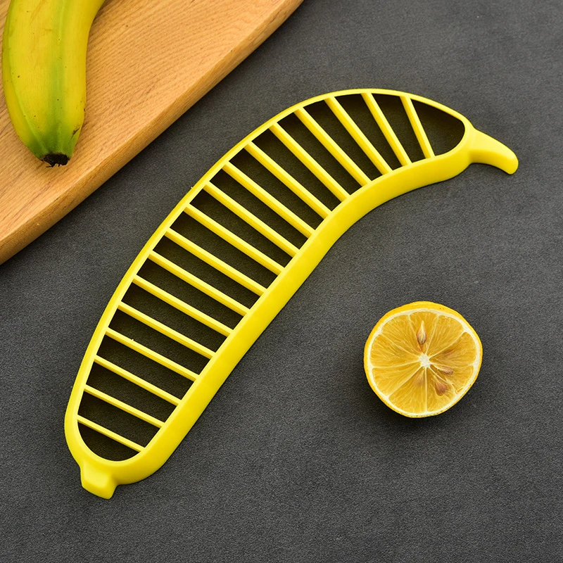 

1Pc Creative Kitchen Gadgets PP Banana Divider Slicer Fruit Salad Slitter Banana Slicer Kitchen Gadgets Accessories
