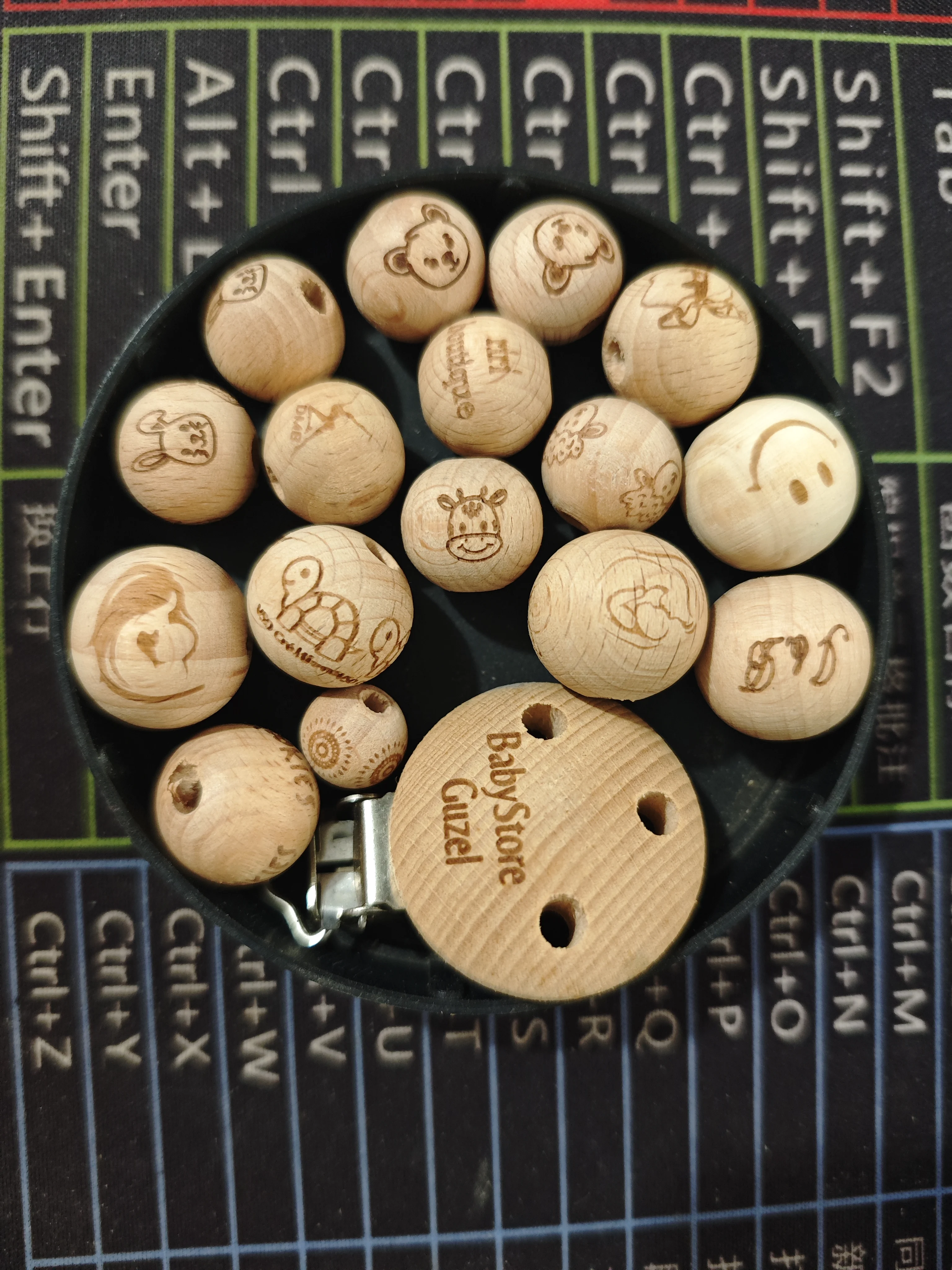 100pcs 나무 라운드 비즈 인쇄 코끼리 패턴 나무 라운드 귀여운 스페이서 비즈 쥬얼리 화환 만들기 공예