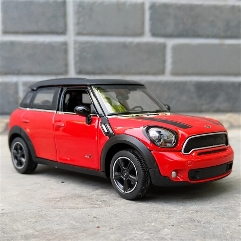 1/24 Mini Countryman Alloy Car Model MINI Coopers Simulation Diecasts Metal Toy Vehicles Car Model Collection Childrens Toy Gift 2