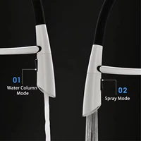 ก๊อกน้ําห้องครัวทองเหลืองสีดําหรูหราทันสมัยการออกแบบดูดแม่เหล็กแบบดึงออกด้ามเดียวน้ําร้อนและน้ําเย็น 2 ฟังก์ชั่นอ่างล้างจานผสม 6