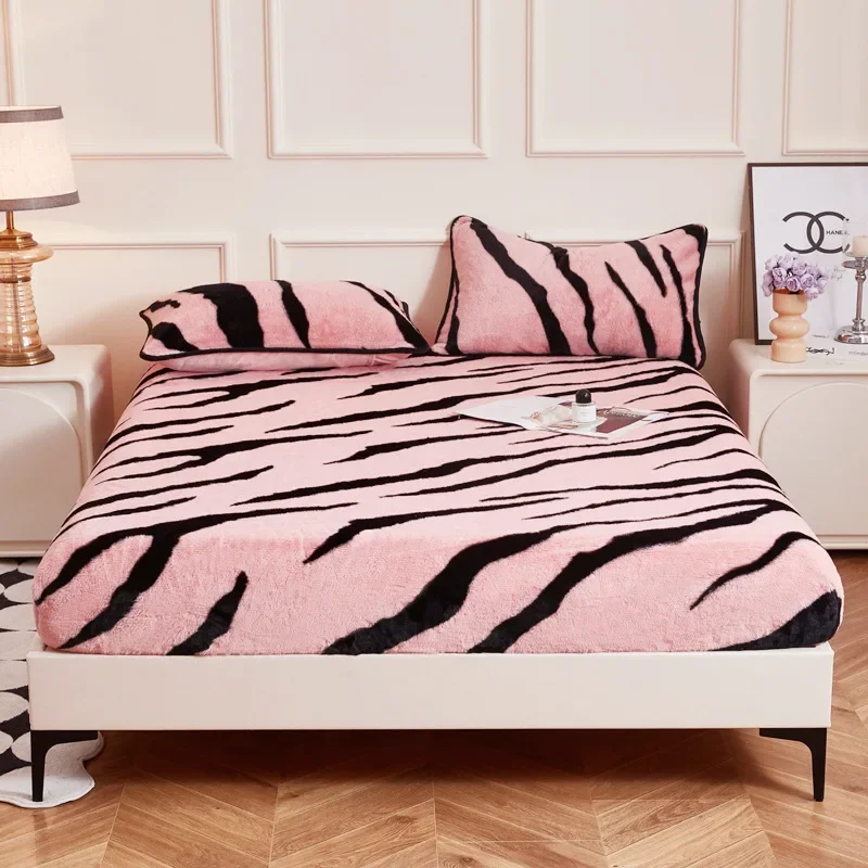 Winter new tiger pattern fast warming imitation rabbit plush mattress thickened plush mattress protective cover dust-proof 4