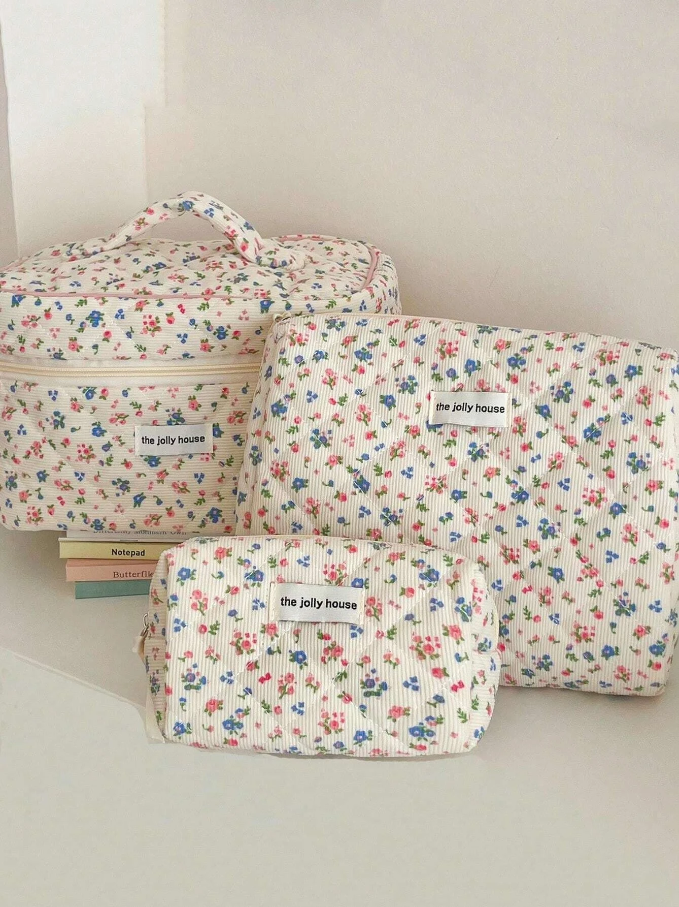 Lovely Floral Stitching Corduroy Cosmetic Bag For Storing Skin Care ltems Lipsticks Accessories Travel Necessity Birthday Gift 2