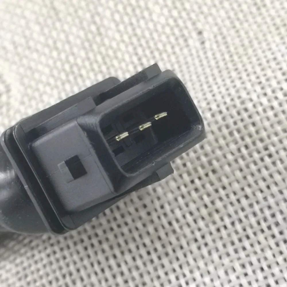 Auto Speed Sensor Hall Sensor Motorcycle Gear Indicator Sensor CAMSHAFT POSITION SENSOR for E39 E46 E53 E60 X3 X5 Z3 Z4