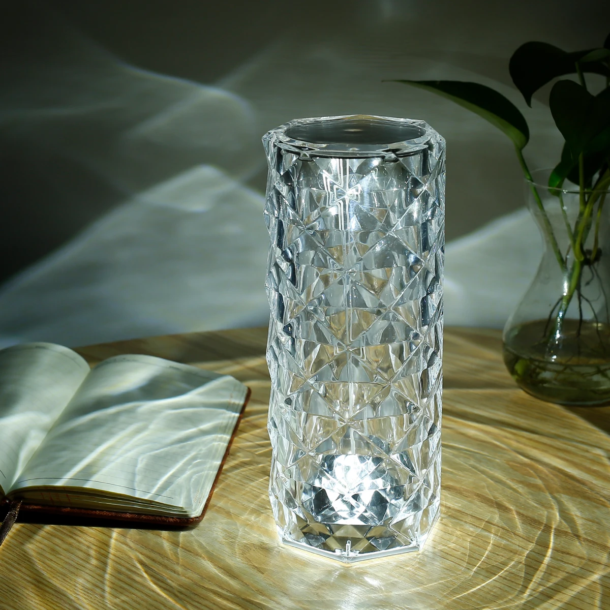 Diamond Crystal Lamp – Glanza