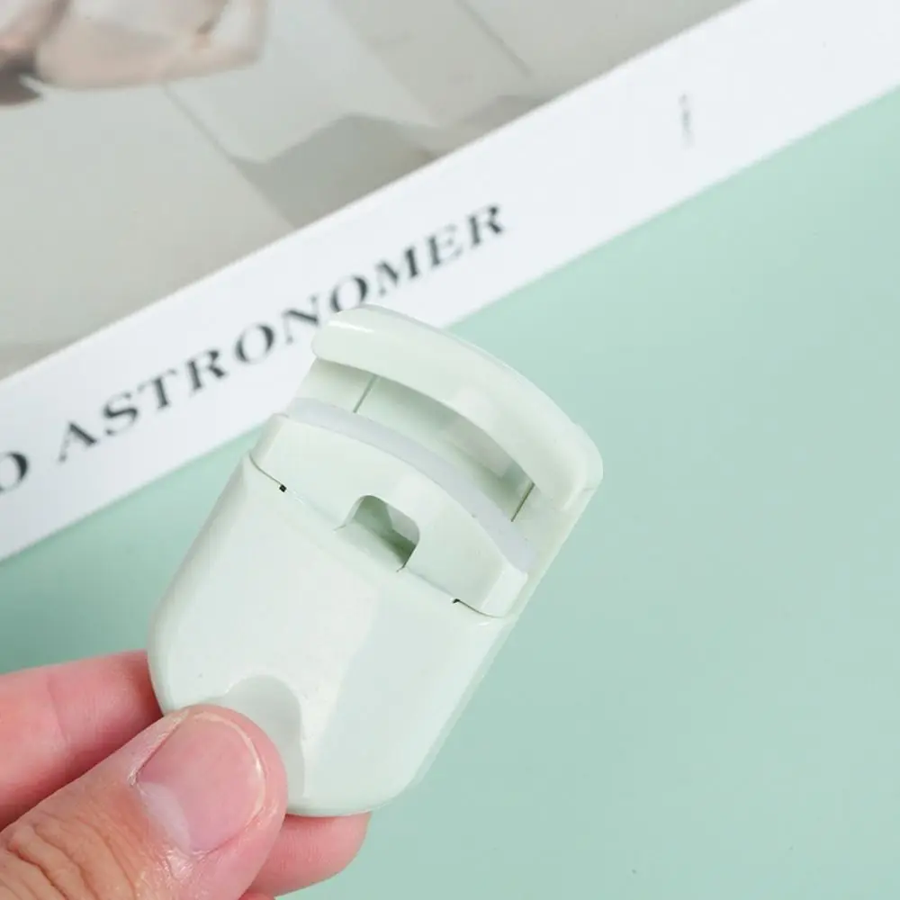 Lash Lift Eyelash Curler Wide-angle Candy Color Mini Eyelash Clip Makeup Tool Long-lasting Lashes Curling Clip Women