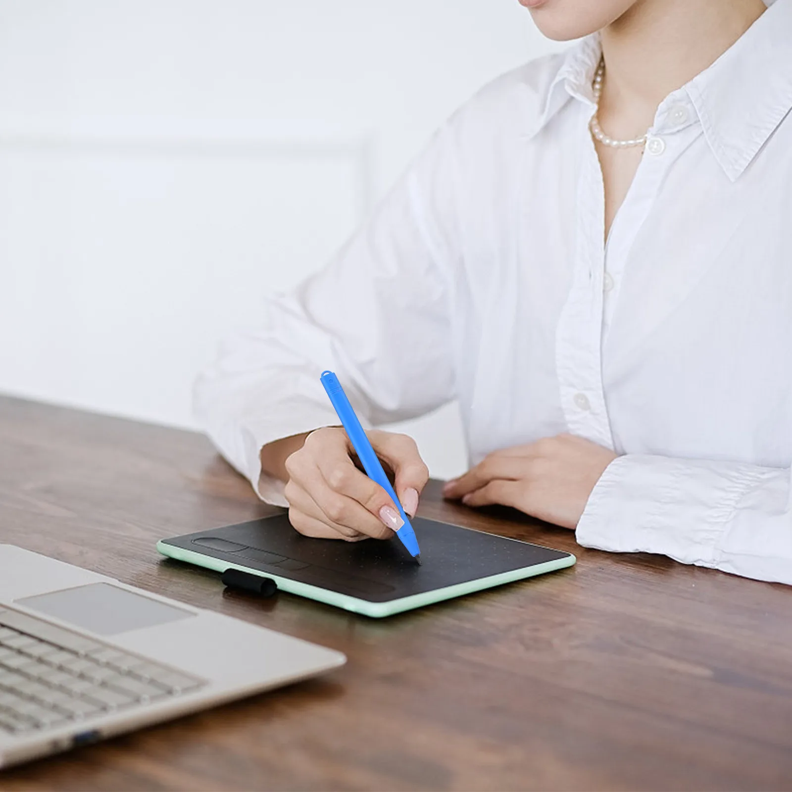 6Pcs LCD 쓰기 태블릿 펜 다채로운 드로잉 보드 펜 플라스틱 드로잉 펜 낙서 세트 부드러운 쓰기 태블릿 펜