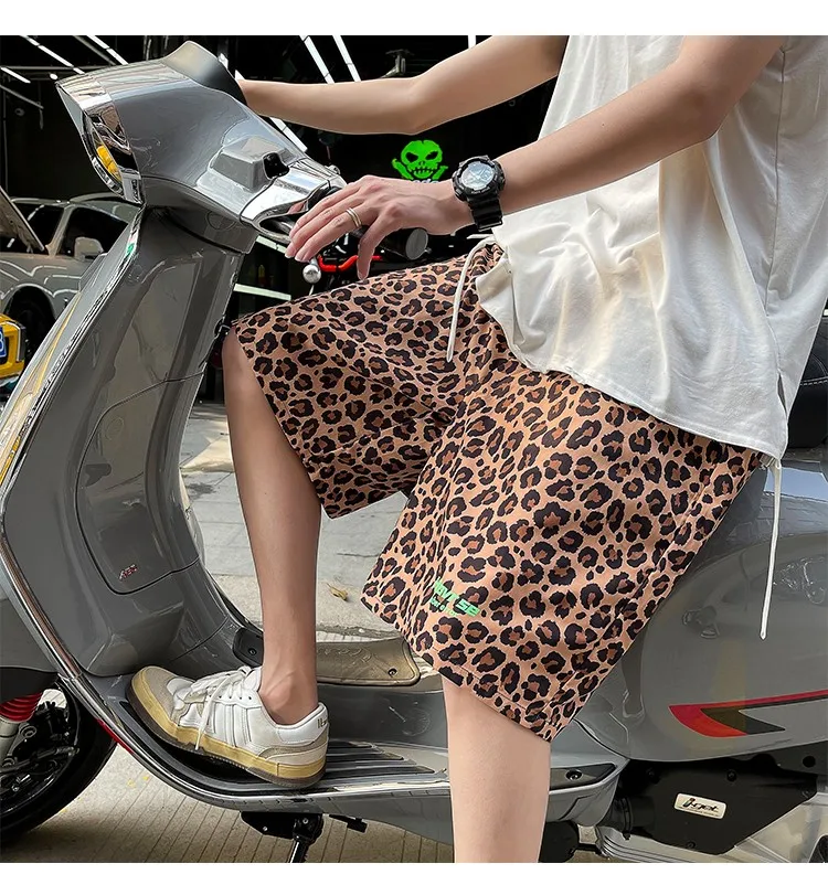 Women's casual leopard print sportswear shorts for everyday wear2