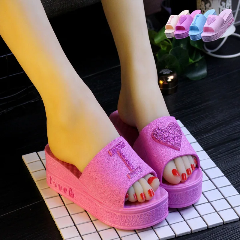 Summer Slippers Women Fashion Love Heart Wedges Beach Slides Platform Ladies Sweet Outside Slipper Soft Non-Slip Home Sandals