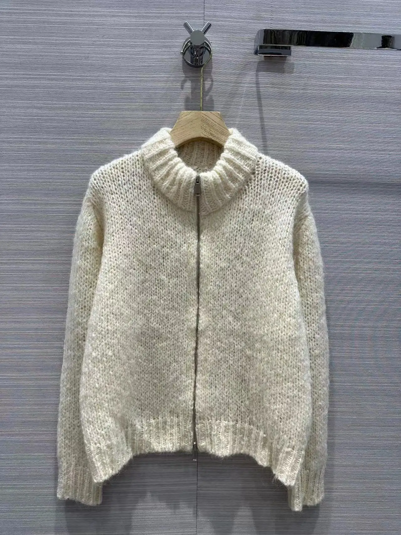 

Fyion High Quality Runway Design Solid Sweater Women 2022 Summer Knitted Femme Cardigan Long Sleeves Sweater