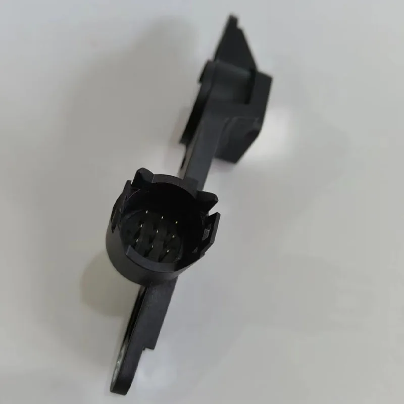 Ʈ  OEM: 11377527016 BMW 1, 3, 5, X1, X3, Z4 E46   