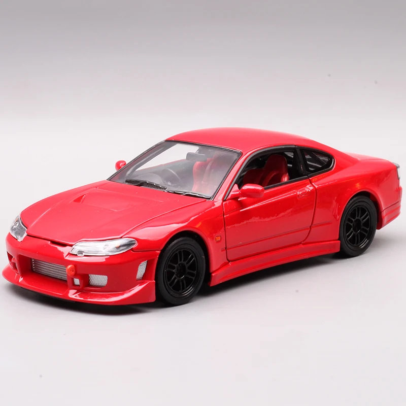 

WELLY 1:24 Nissan Silvia S15 Alloy Sports Car Model Red Adult Collection Static Display Boy Toy Ornament