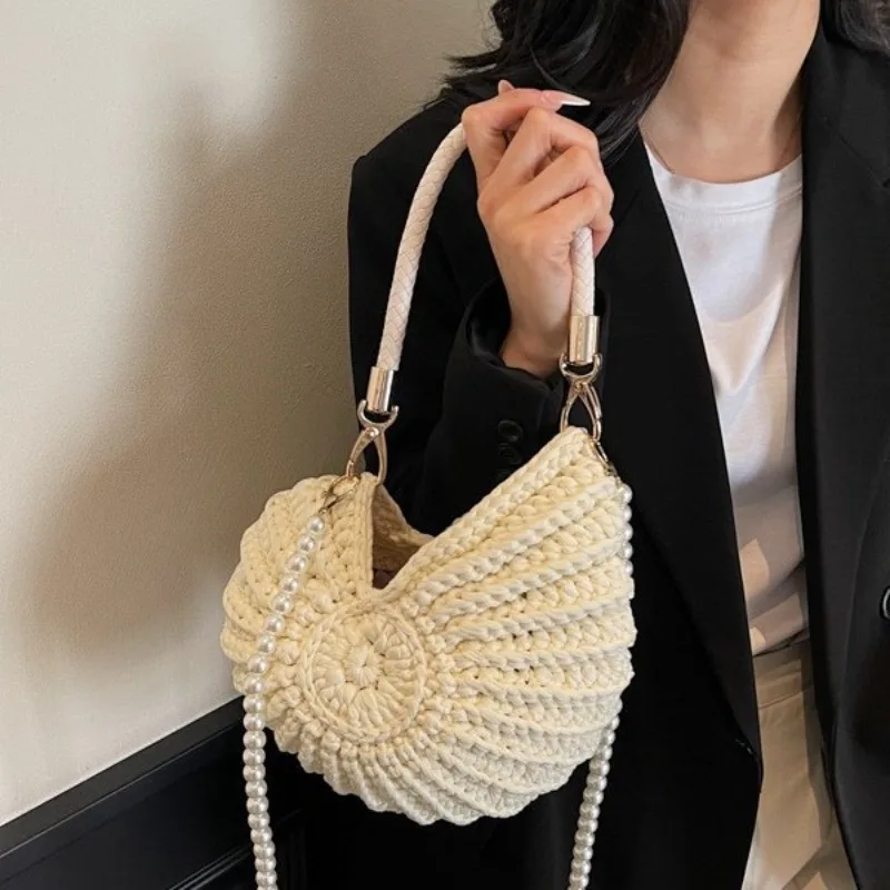 Conch Shaped Crochet Women Shoulde Bags Creative Funny Cute Pearls Chains Handmade Weave Crossbody Bag Novelty Small Handbags crossbody bag
