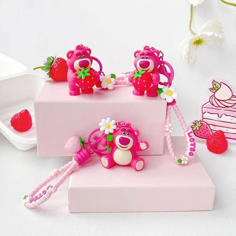 

Новинка, экшн-фигурка из мультфильма «История игрушек Диснея», 4 лотса, клубничный медведь, модель игрушек для детей, подарок, брелоки