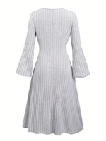 Elegant flared sleeve ribbed V-neck dress for plus-size women in European and American fashion - Image 3