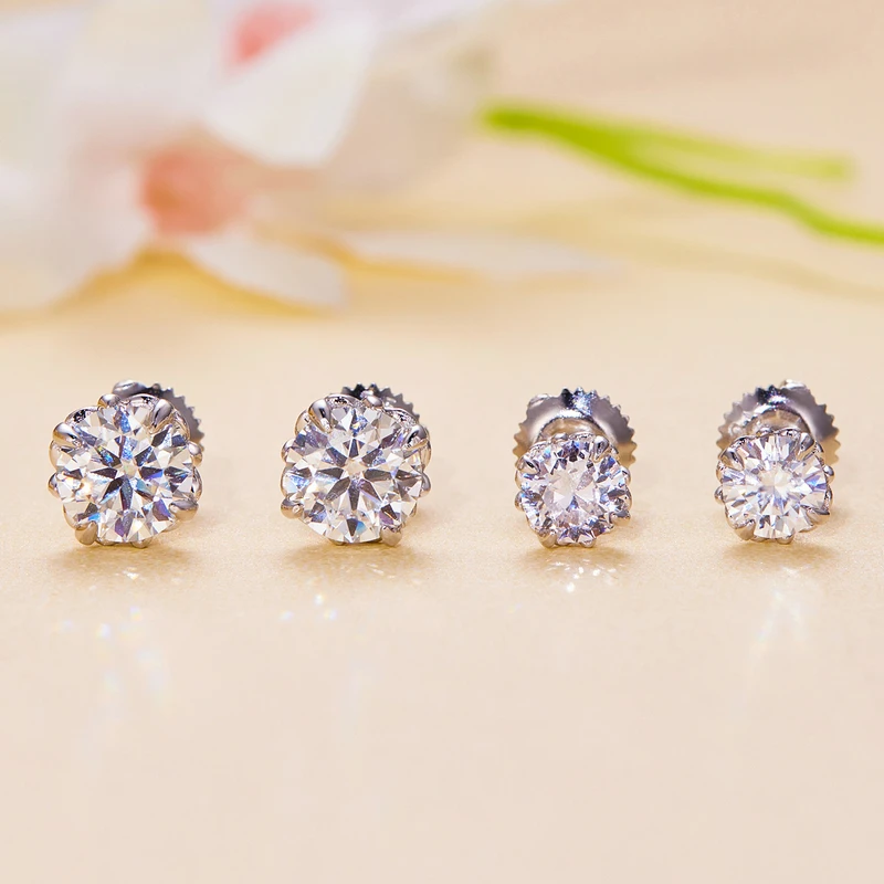 Bamoer U 0.5/1CT D Color VVS1 EX Moissanite Stud Earrings S925 Platinum Plated Earrings Lab Diamond Shining Valentine\'s Day Gift