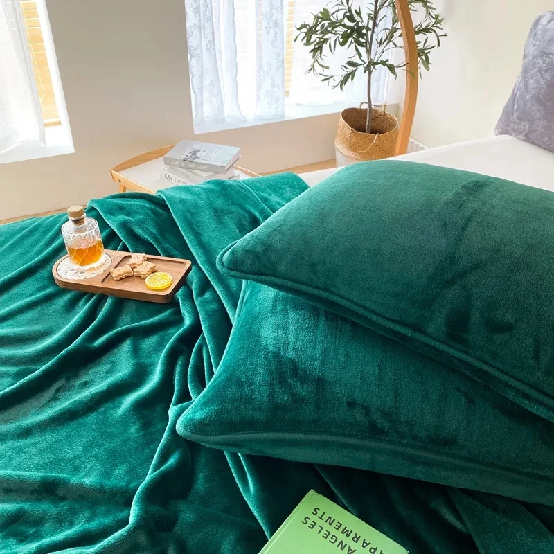 Fleece Blanket Emerald Green Velvet Throw Soft Flannel Fleece