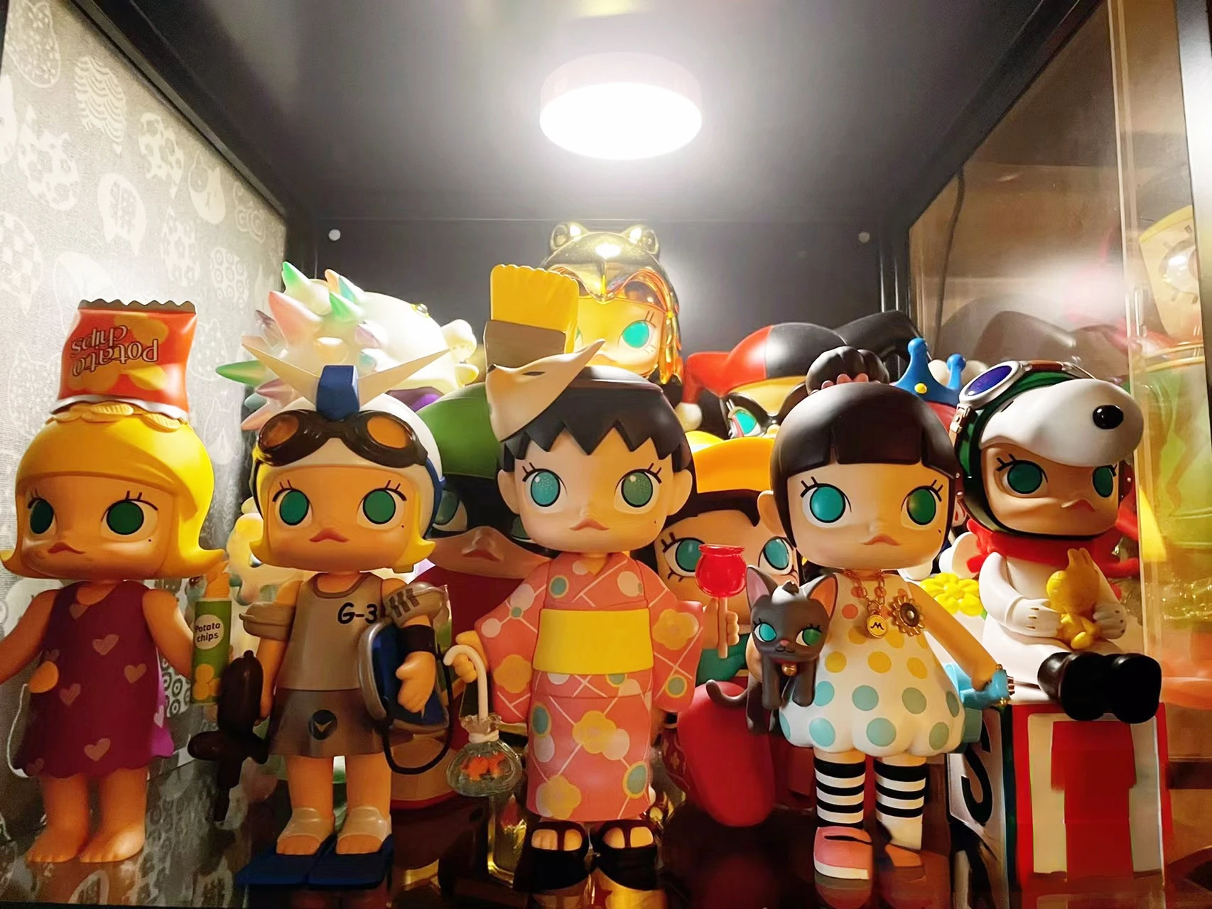 Molly Kimono Japanese Girl Pink Figure with Fox Mask Molly