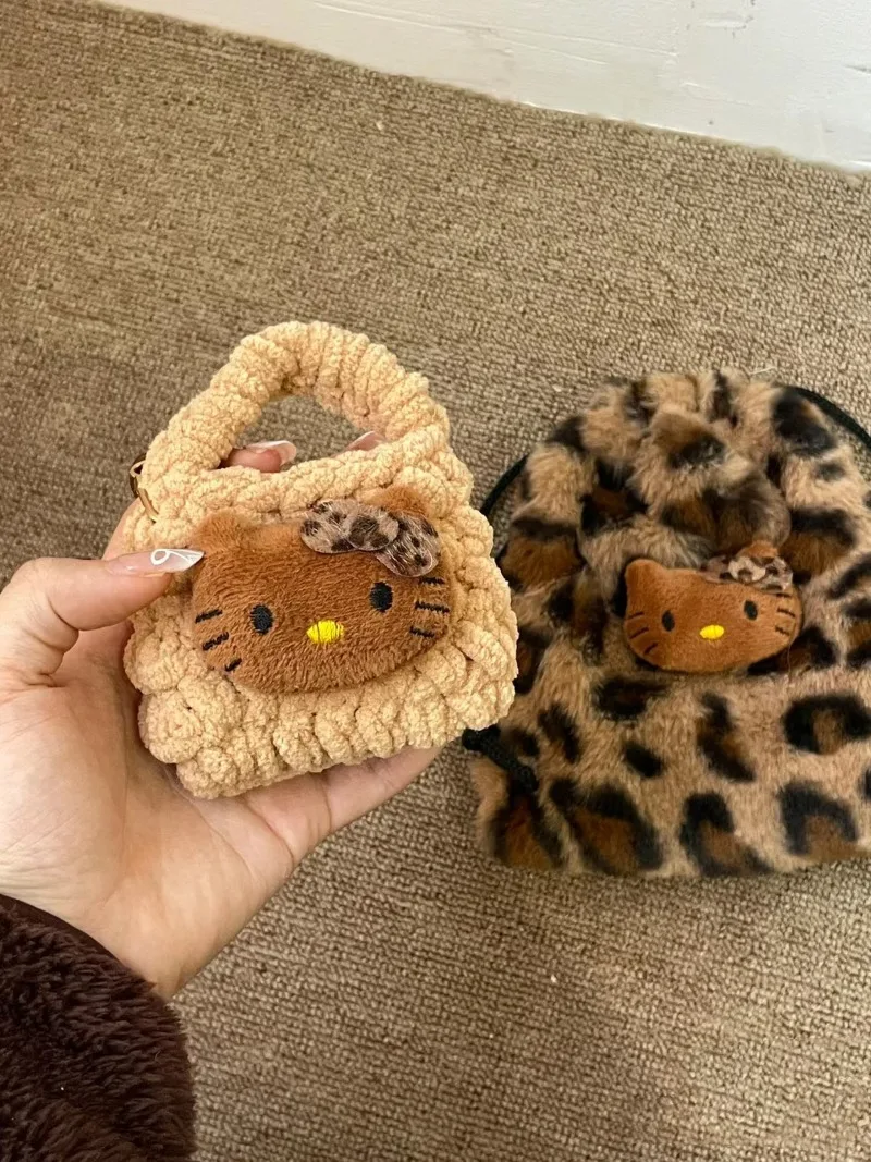 新品 キティちゃん ヒョウ柄 トートバッグ 黒 豹柄 ハンドバッグ