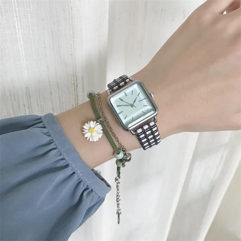 

Simple Women Casual Square Quartz Waterproof Watches In Fashion Fabric Belt Watches Women's Clock Watch for Girls