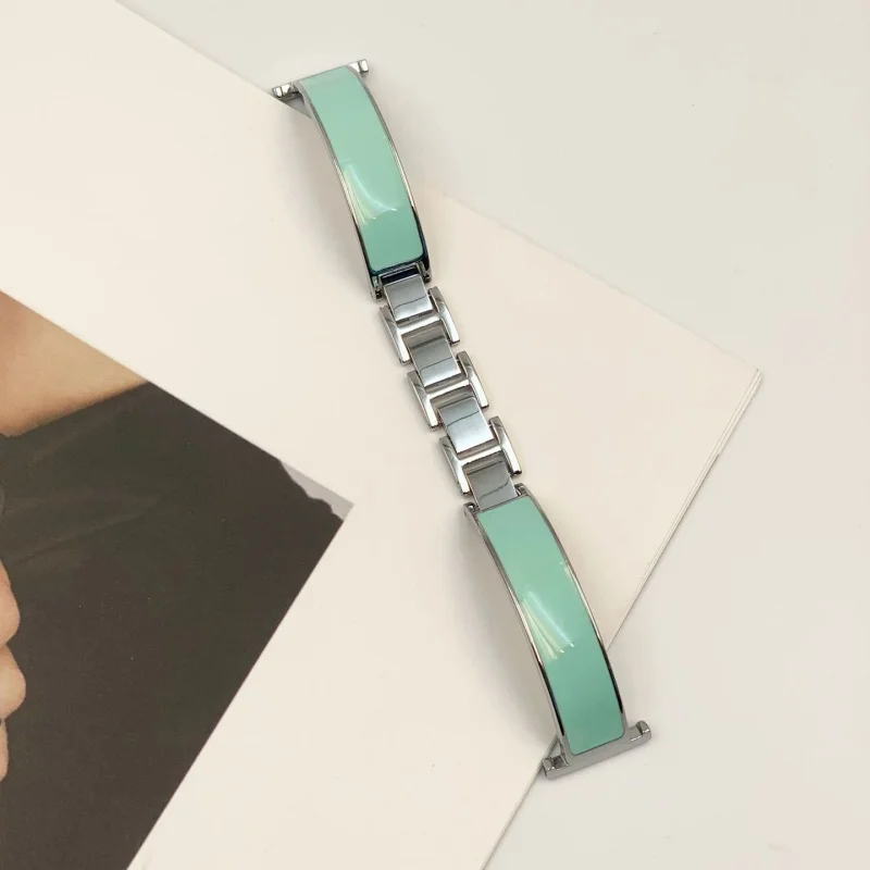 Elegant Metal Strap Bracelet