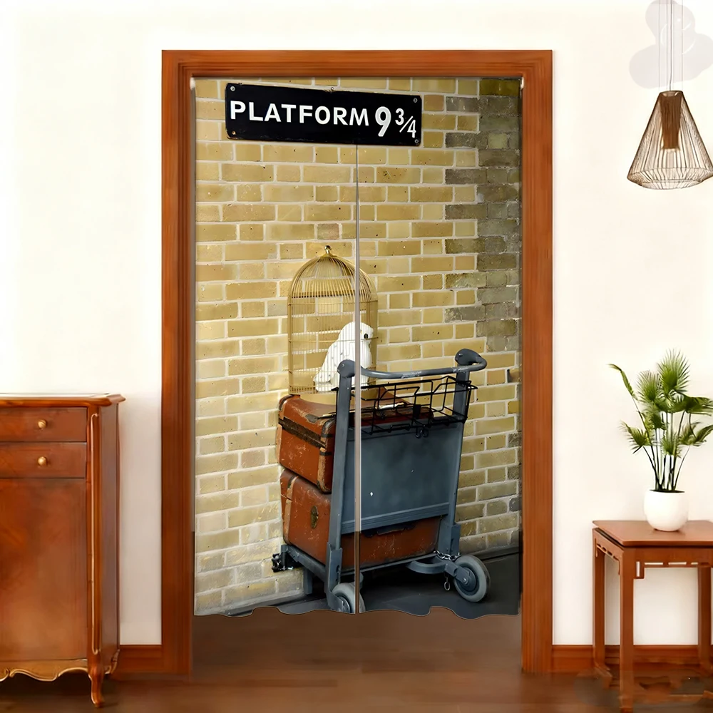 Harryy Potters 9/4-Zug-Plattform, Backsteinmauer, Fotografie-Hintergrund, magische Schultür, hängendes Banner, halber Vorhang, Baby-Portrait – Detail 11