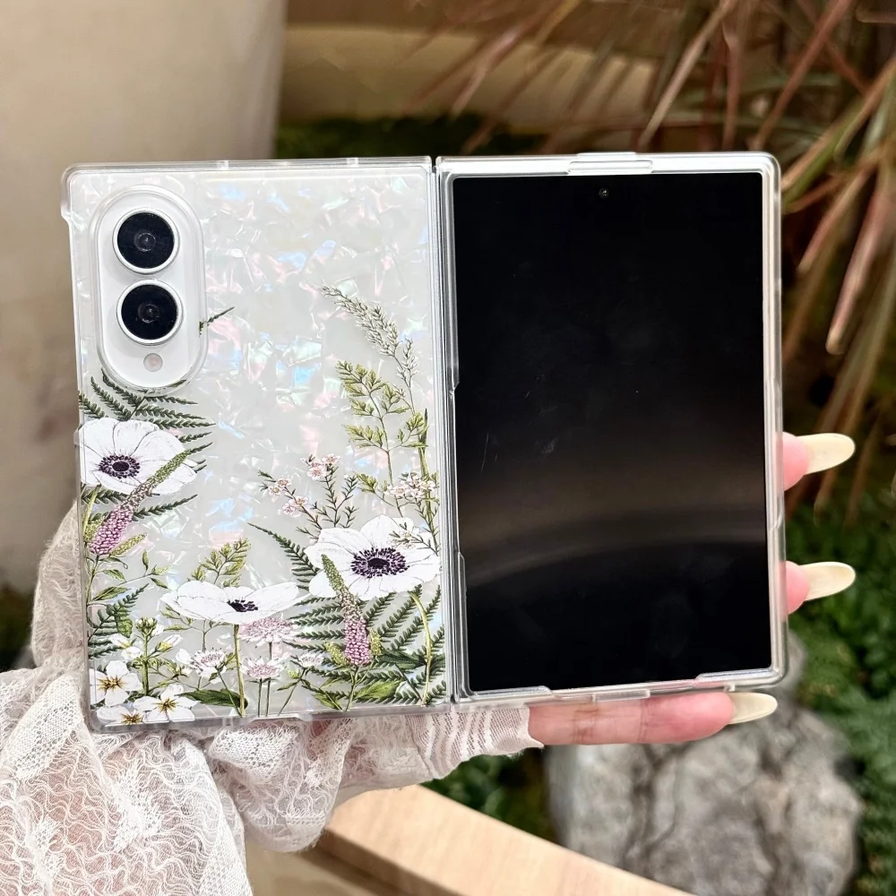 Luxury Floral Tulip Leaf Case with Colorful Shell Pattern