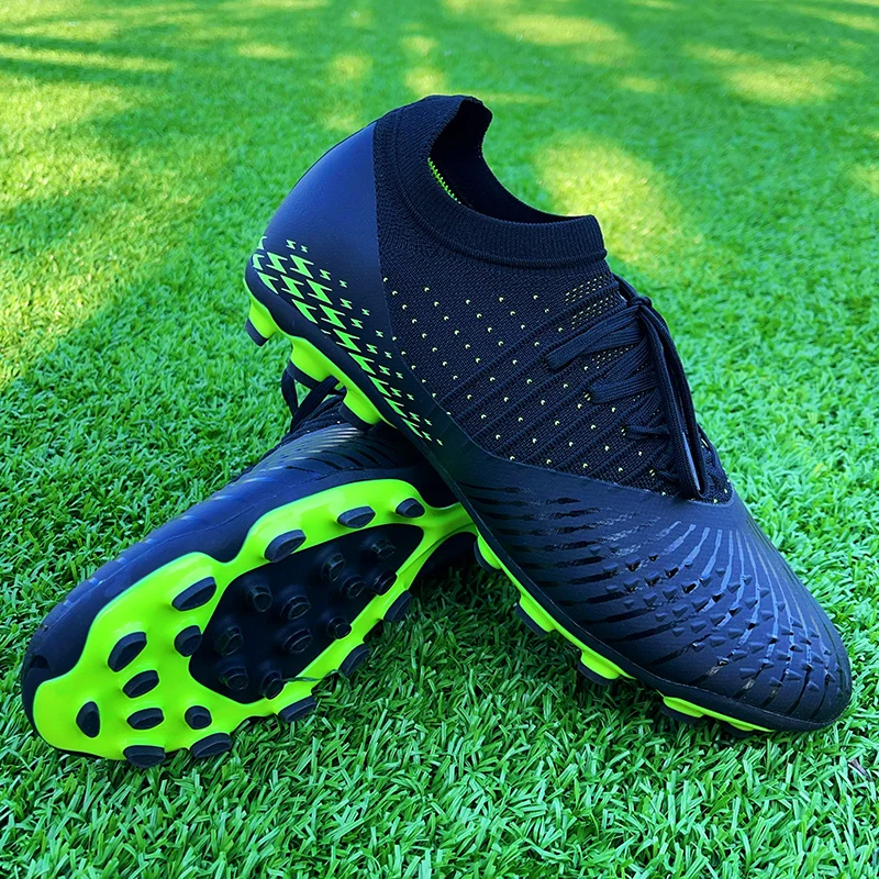 Men Soccer Shoes Football Boots Ultra-light Non-slip Long Spikes Outdoor Professional Cleats Grass Sports Shoes Match Sneakers football shoes