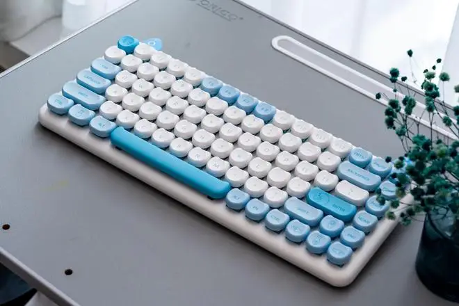 IQUNIX M80 メカニカルキーボード IQUNIX M80 Kitty Keyboard Purry Cat Bluetooth 5.0 Mechanical