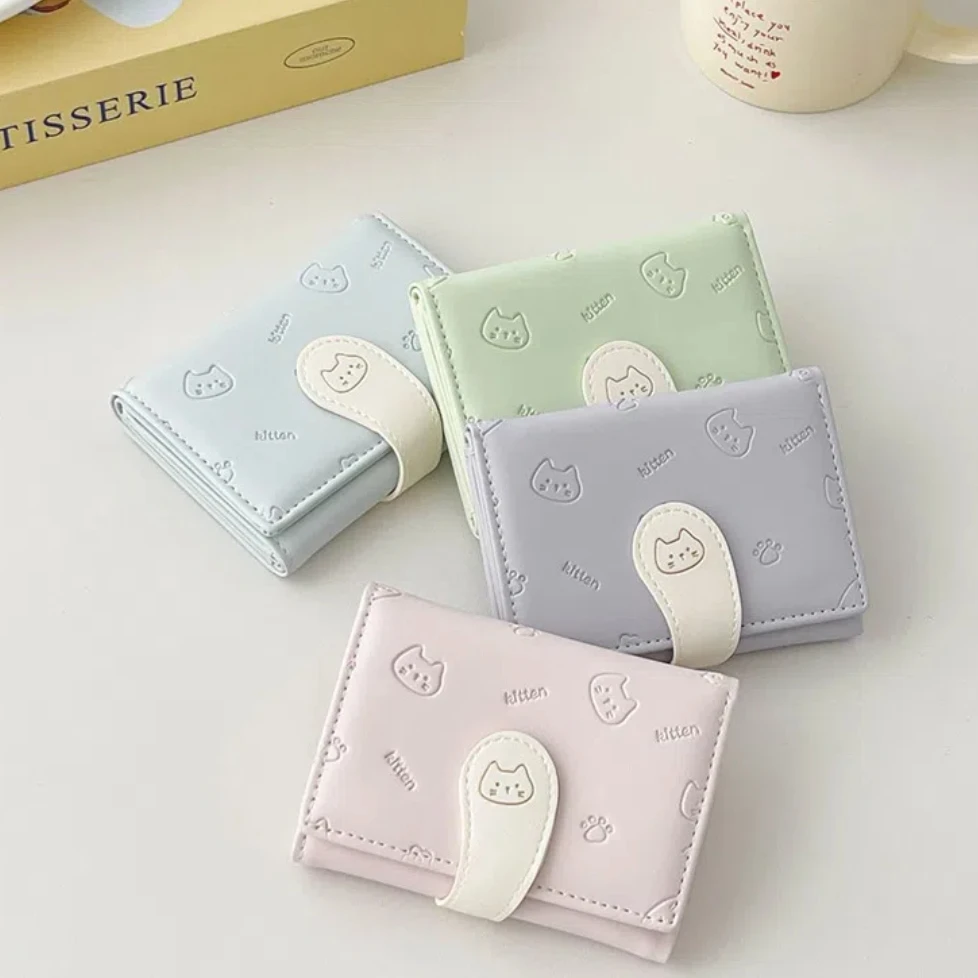 Chic Cat Print PU Leather Wallet - Stylish Compact Coin and Card Holder with Buckle Clasp