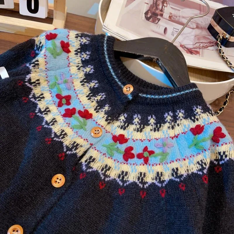 2026 레트로 패턴 자카드 스웨터 소녀용 겨울 신상 슬림핏 가디건 개성있는 디자인 상의