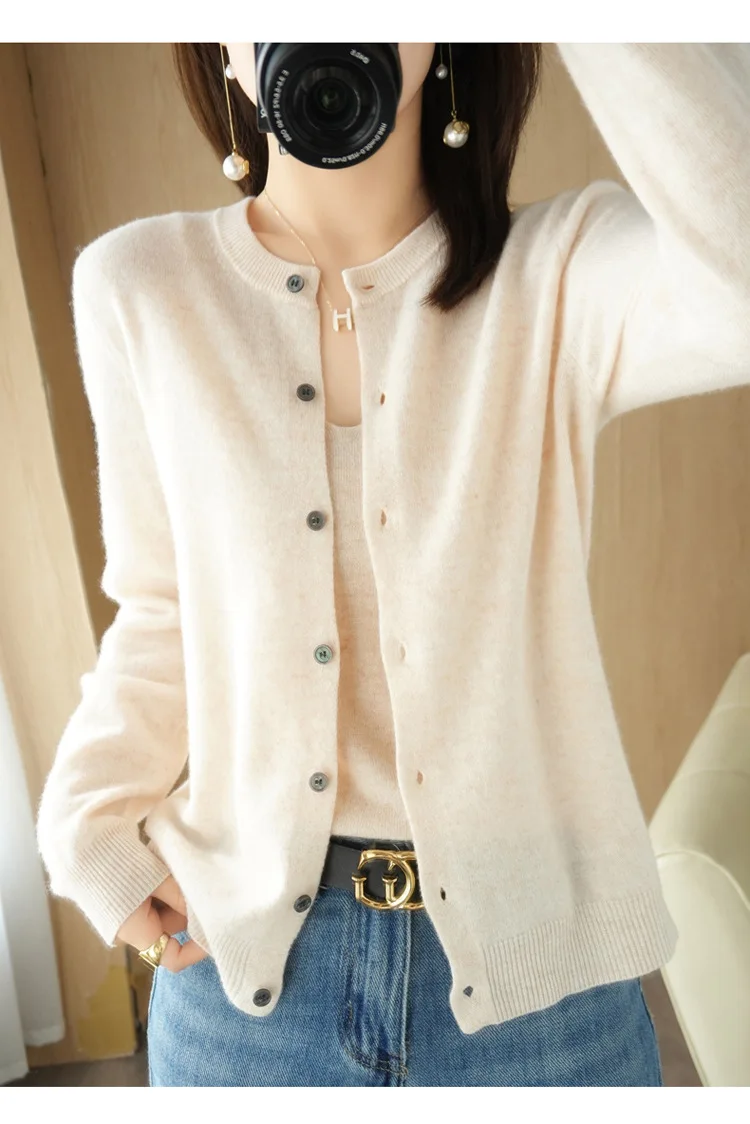 New 2022 spring ol temperament cardigan long sleeve round neck straight sweater women's sweater one piece wholesale ladies cardigans