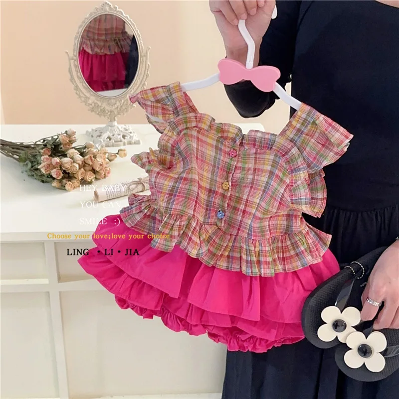 

2024 Korean Summer Kids Girls 2PCS Clothes Set Small Flying Sleeves Hanging Strap Doll Top Flare Shorts Suit Children Girls Set