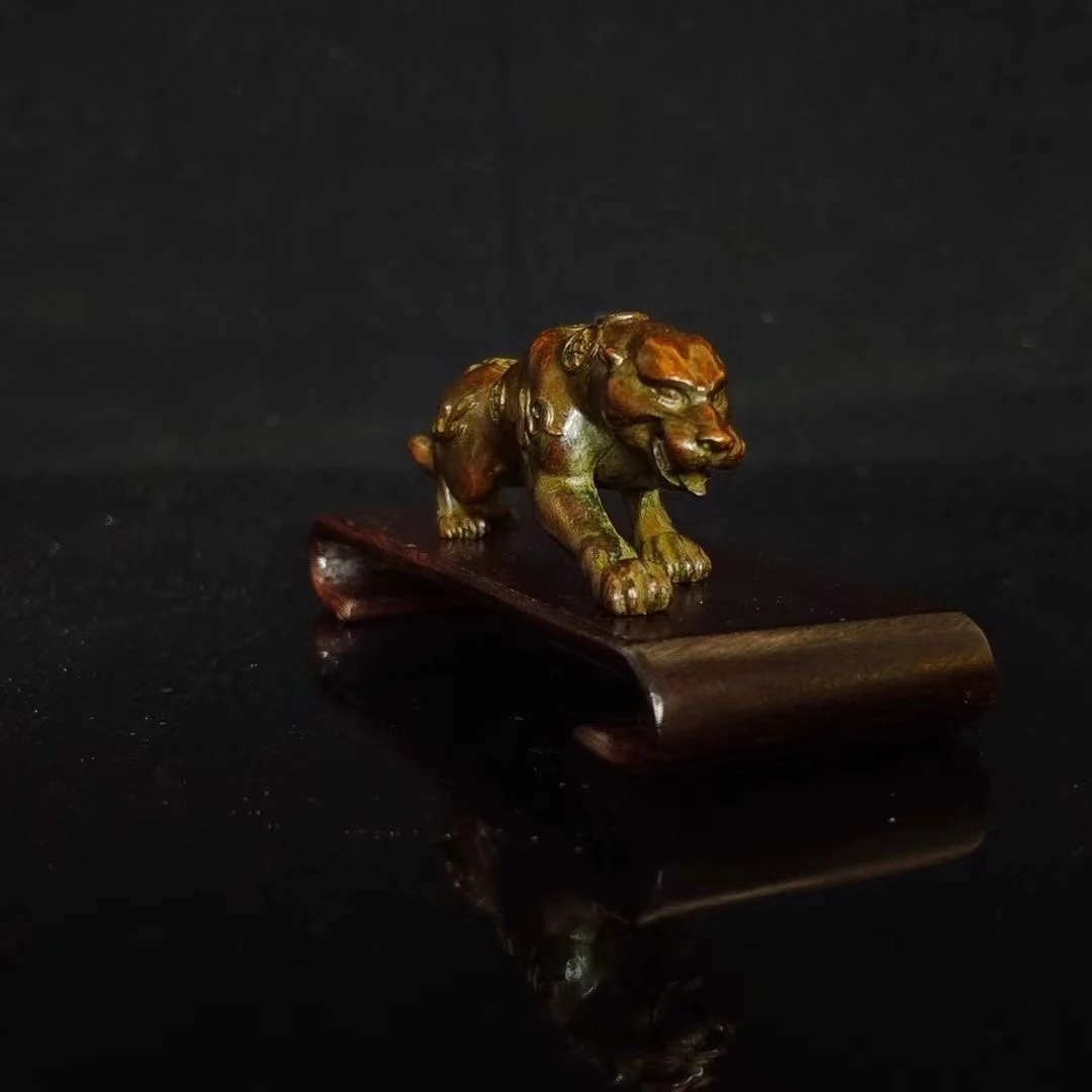 Copper solid vintage money leopard tea pet knick-knacks without base Xinjiang Tibet special chain