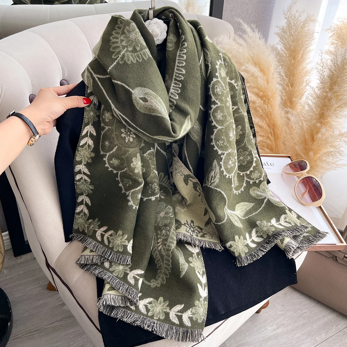 Autumn and Winter New Elegance Two-Sided Print Pashmina Scarf Warm Fringe Shawl Fashion Outdoor Coldproof Windproof Blanket 2025
