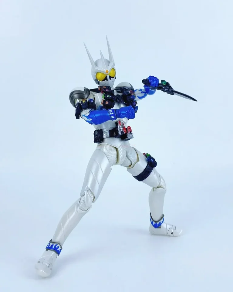 アニメ仮面ライダー組み立てモデルマスクスーパーマン永遠のアクション