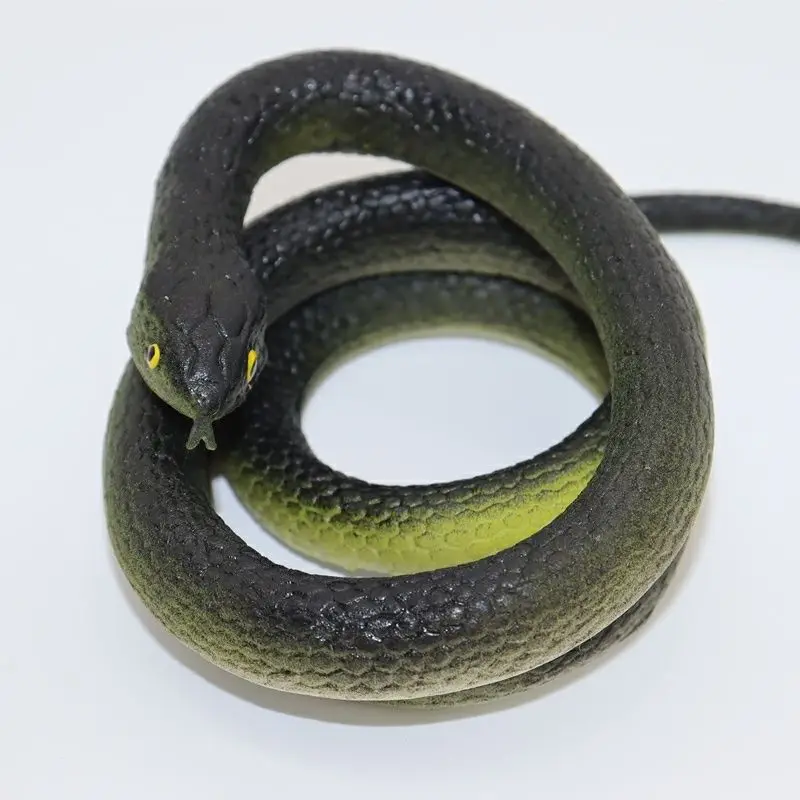 Simulation of Snake Rubber Plastic Reptile Toys April Fool's Day Pranks and Funny Fake Snake Props Film and Television Model